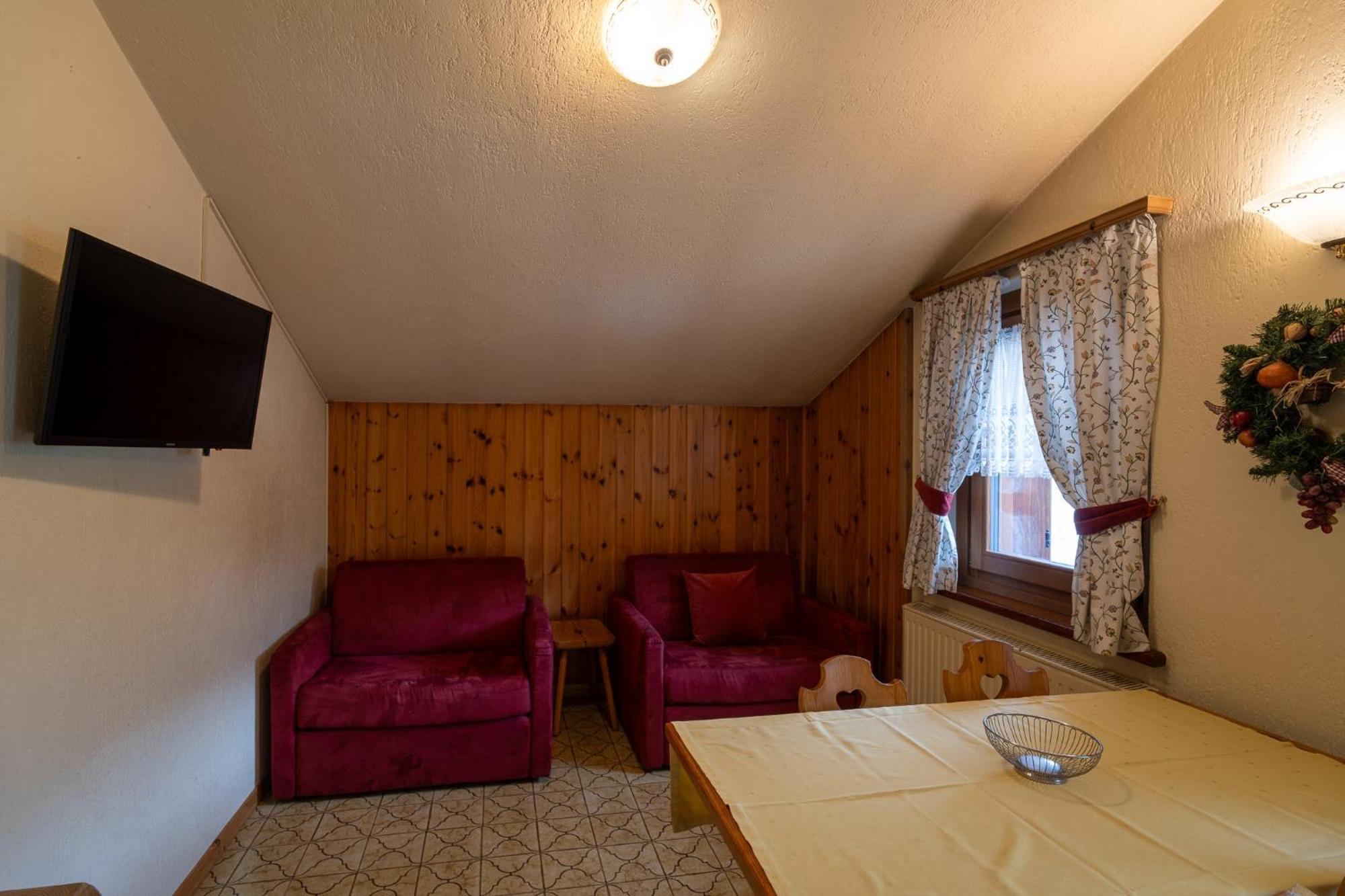 Residence L'Arcobi Ливиньо Экстерьер фото